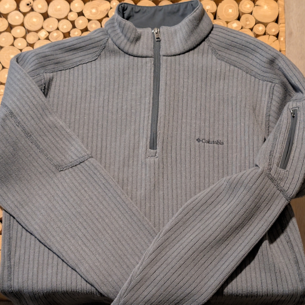 Columbia Men's Zip-Up Gray Sweater